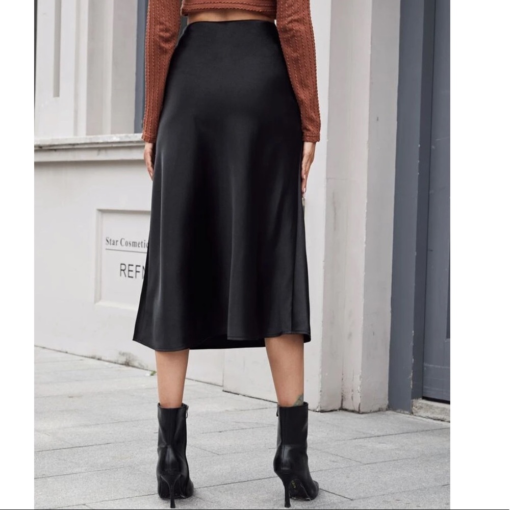 Rebellious Rose Black Maxi Skirt - Picture 2 of 5
